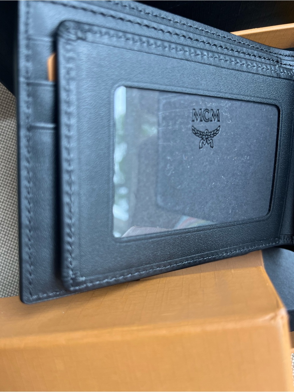 MCM Black Leather Bi-Fold wallet. 💯 authentic - Picture 8 of 10